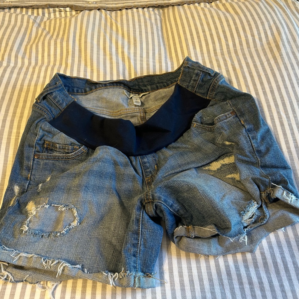 Jessica Simpson Maternity Shorts size M